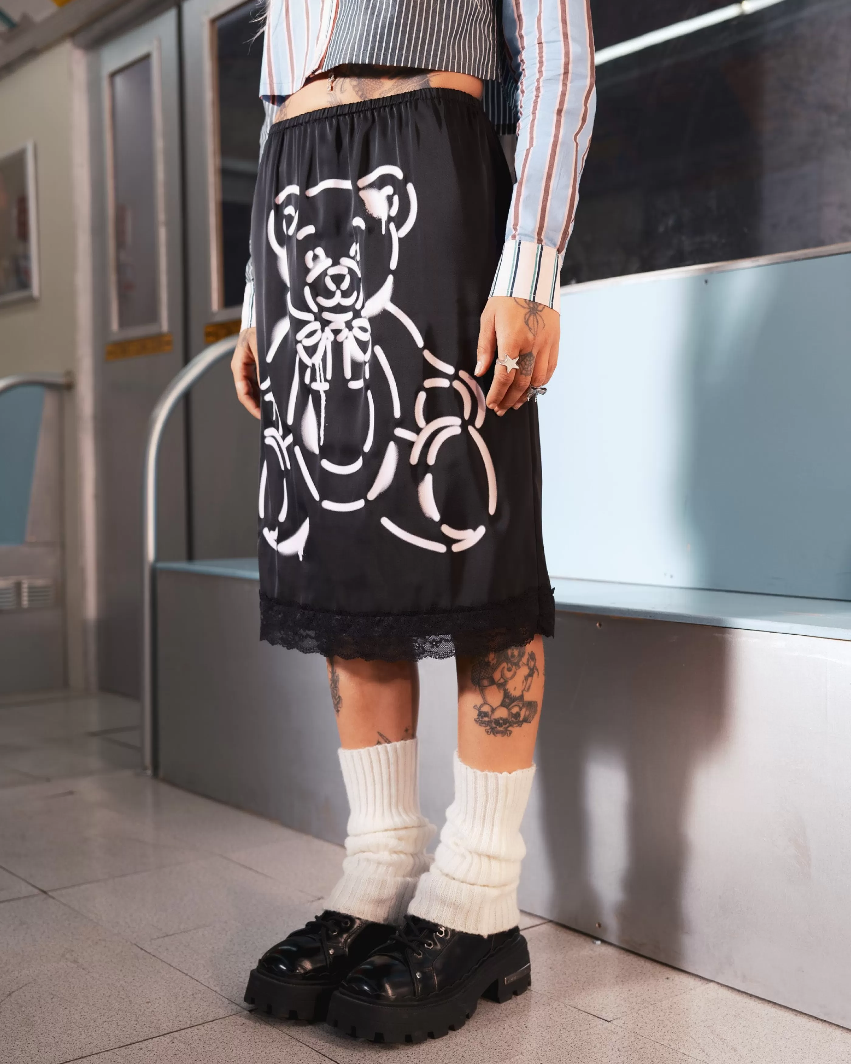 Teddy Fresh Bear Lace Satin Skirt Black Shop